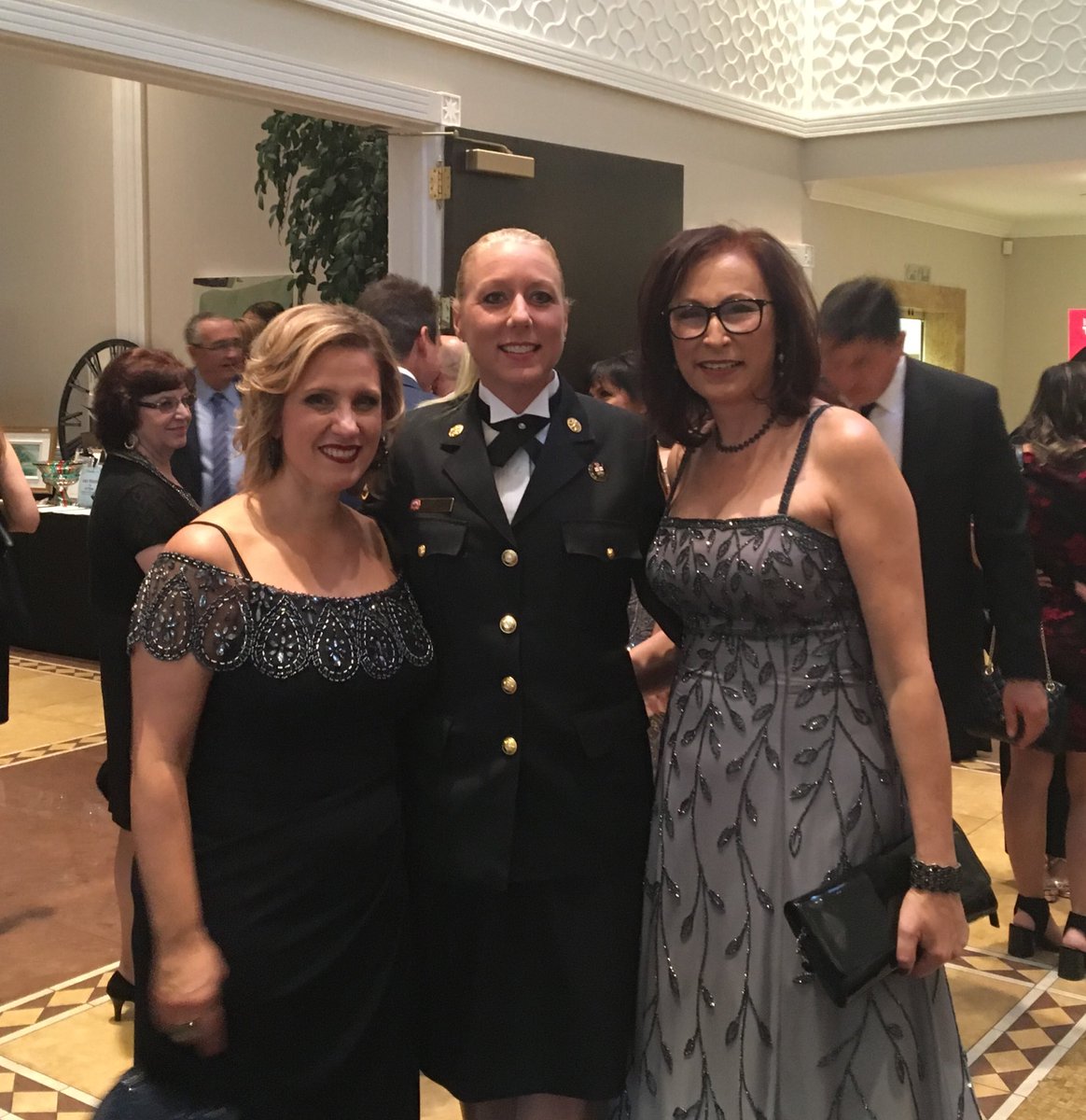 derynrizzi's tweet photo. Hospice Vaughan will provide the emotional support to ensure comfort and compassion & will make a profound difference in lives. https://t.co/U42FoHE7Js