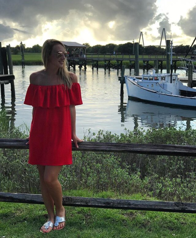 SCREAMING happy birthday to our sister Nikki!!! We love you so much and hope you have the best day💞