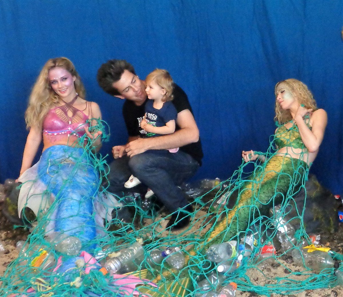 LynBeazley's tweet photo. Mermaids emphasise message that plastics are bad for our environment at @GreenbatchWA launch: Well done @Darrenlomman for leadership here https://t.co/MFoEr83ewi