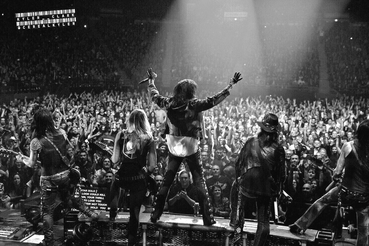 alicecooper's tweet photo. Great night in #Melbourne last night at @RodLaverArena! Just arrived in Sydney, @HordernPavilion you're next! https://t.co/VU9VqK54pP