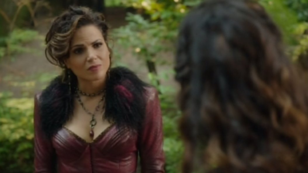 NatalieAbrams's tweet photo. Regina's hair is really fantastic this season #OUAT @LanaParrilla https://t.co/GqB7vqouQn