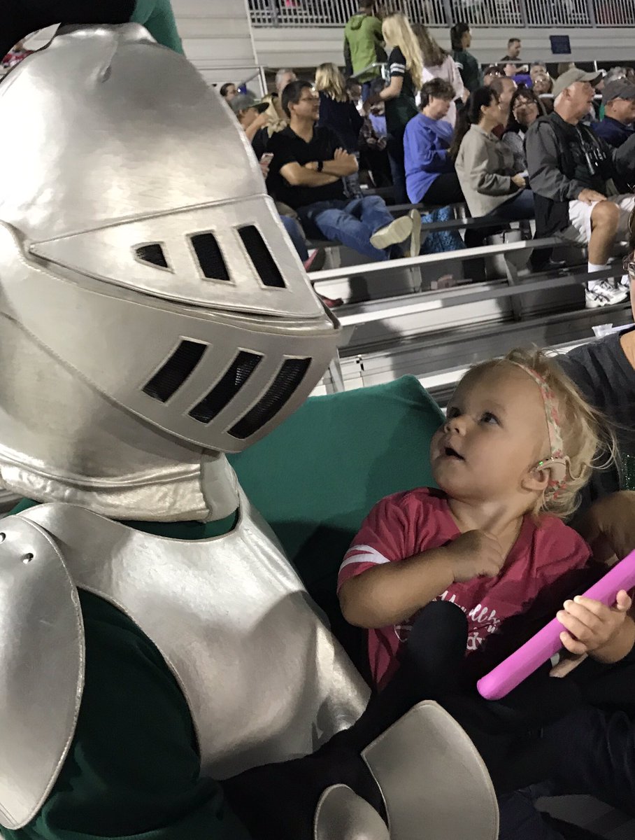 MrsCoachChase's tweet photo. Cam isn't sure what to think about Dwight the Knight @Coach_TroyChase #ccisdgameon @ClearFalls vs @ClearSpringsHS https://t.co/8ZLzcQAt0V