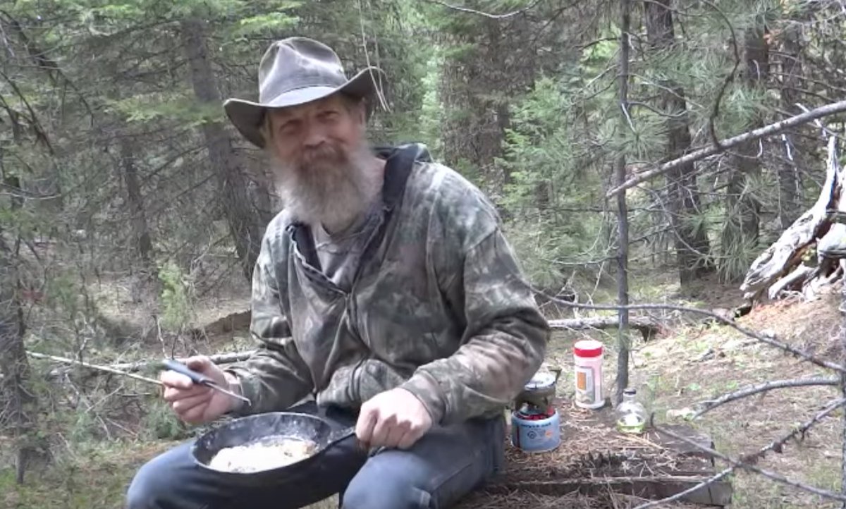 FIVISCERA's tweet image. LOOK HOW HAPPY HE IS I WANT TO BE THIS HAPPY