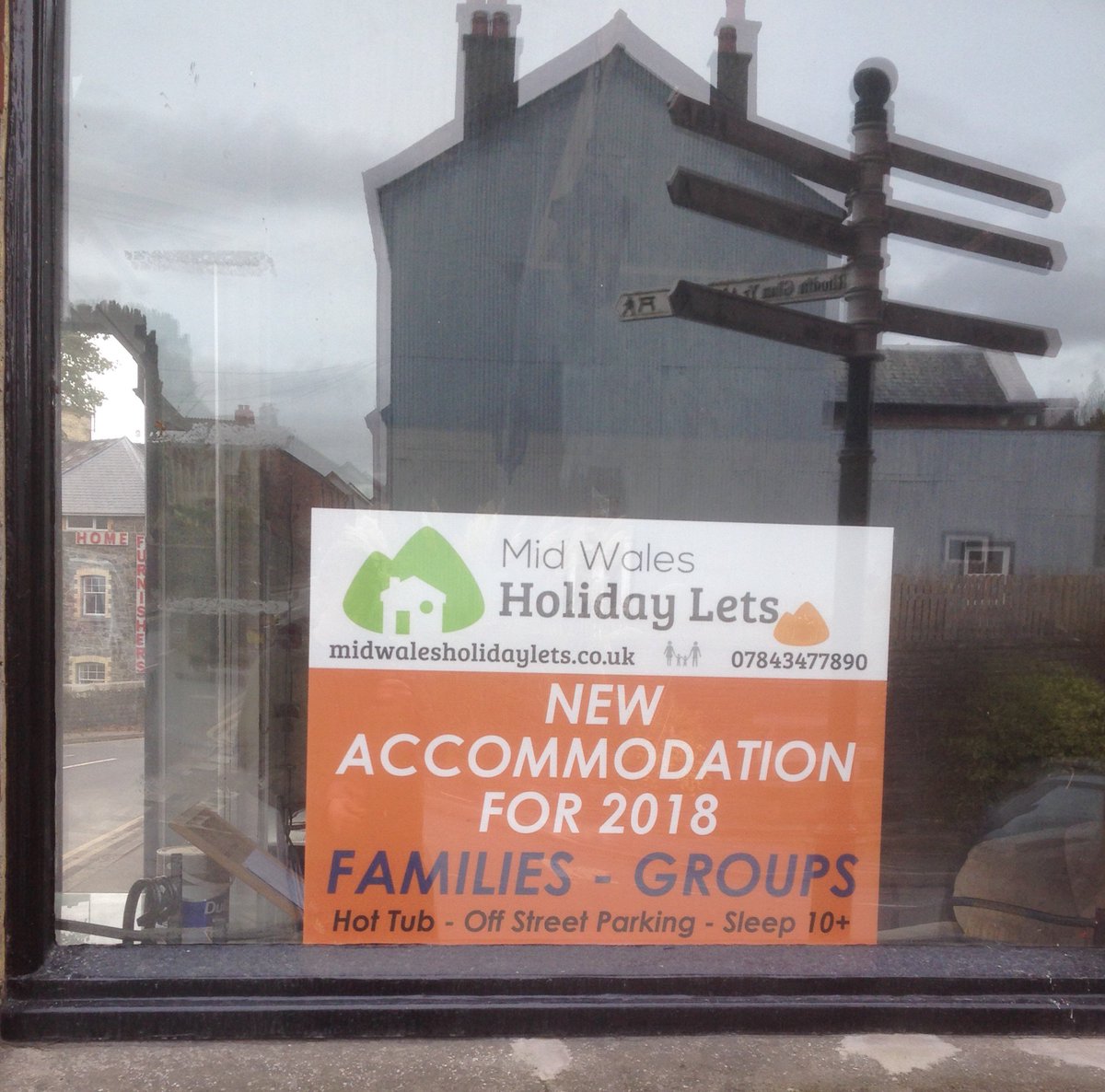 midwalesholiday's tweet image. #grouproupstays #midwales #mtbaccommodation @visitwales @visitrhayader @Elan_Valley #hottub #garden #may2018 #ensuite