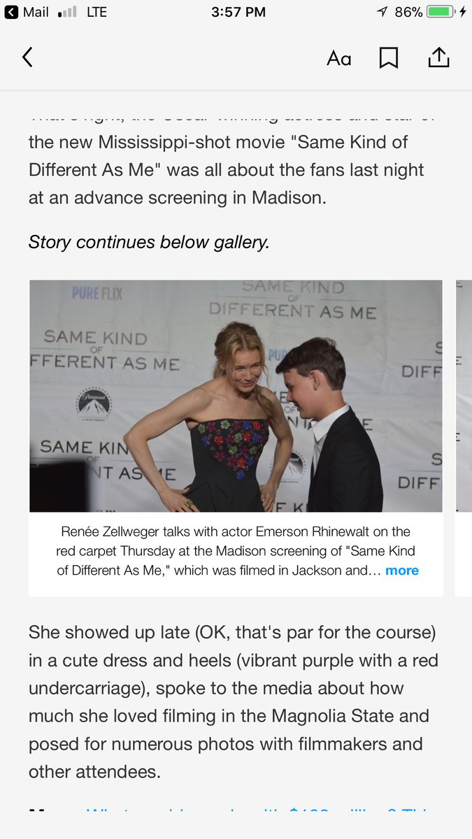 ERhinewalt's tweet photo. Amazing actor and role model -  #RenéeZellweger was so nice to all of her fans @SameKindMovie https://t.co/6B9slv3Fvb