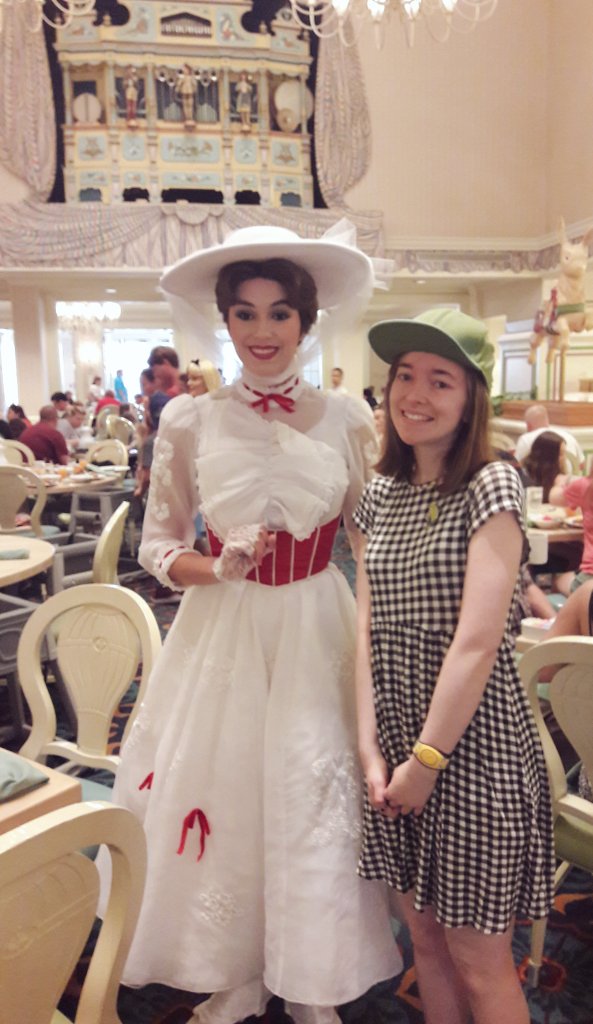 PancakeGabi's tweet photo. Breakfast at 1900 Park Fare, was one of my best meals at #wdw Great service, characters &amp; food. I definately recommend it! 😊👍 #WDWLarty https://t.co/ZO3twdOrx3