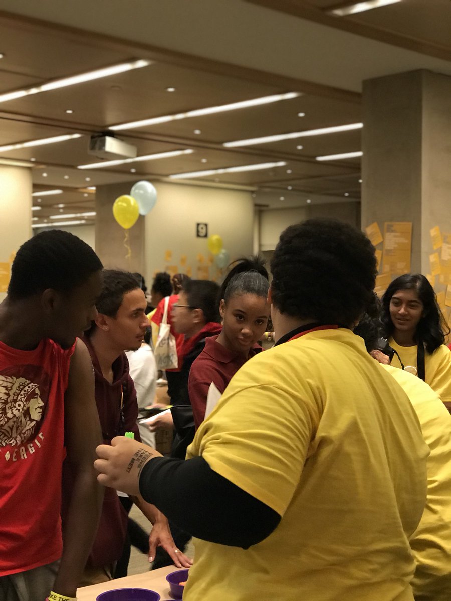 metmuseum's tweet photo. See the full list of activities for tonight’s Teens Take the Met event: https://t.co/Qzr43vXd2n #MetTeens https://t.co/NaH4MGcU9L