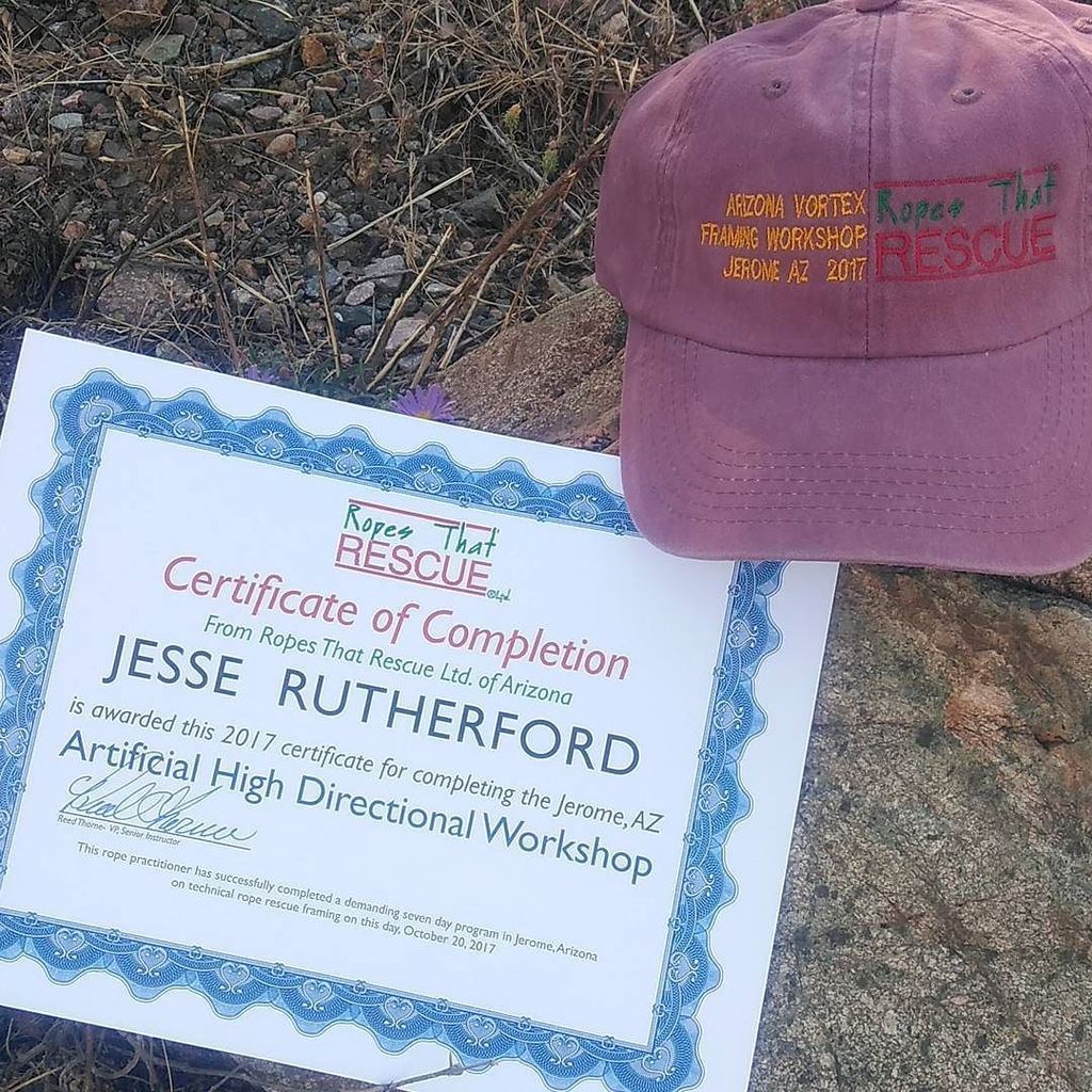 AZRopeDude's tweet photo. #ropesthatrescue class number five in the books! #arizonavortex #mountainrescue #ropeaccess #roperescue https://t.co/7E6ICgxs5V