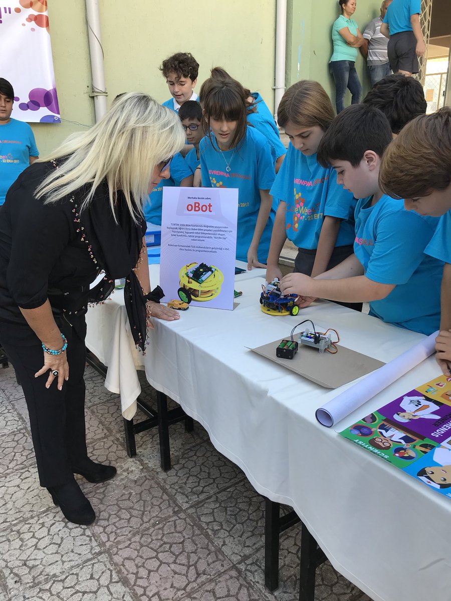 demetkaplanmert's tweet photo. Marmaris Evren Paşa Ortaokulu ve Beldibi Sıtkı Zaralı Ortaokulu işbirliği ile Avrupa Kod Haftası kutlandı #codeweekeu
#codeEU17 #Google https://t.co/JYybk0lVRa