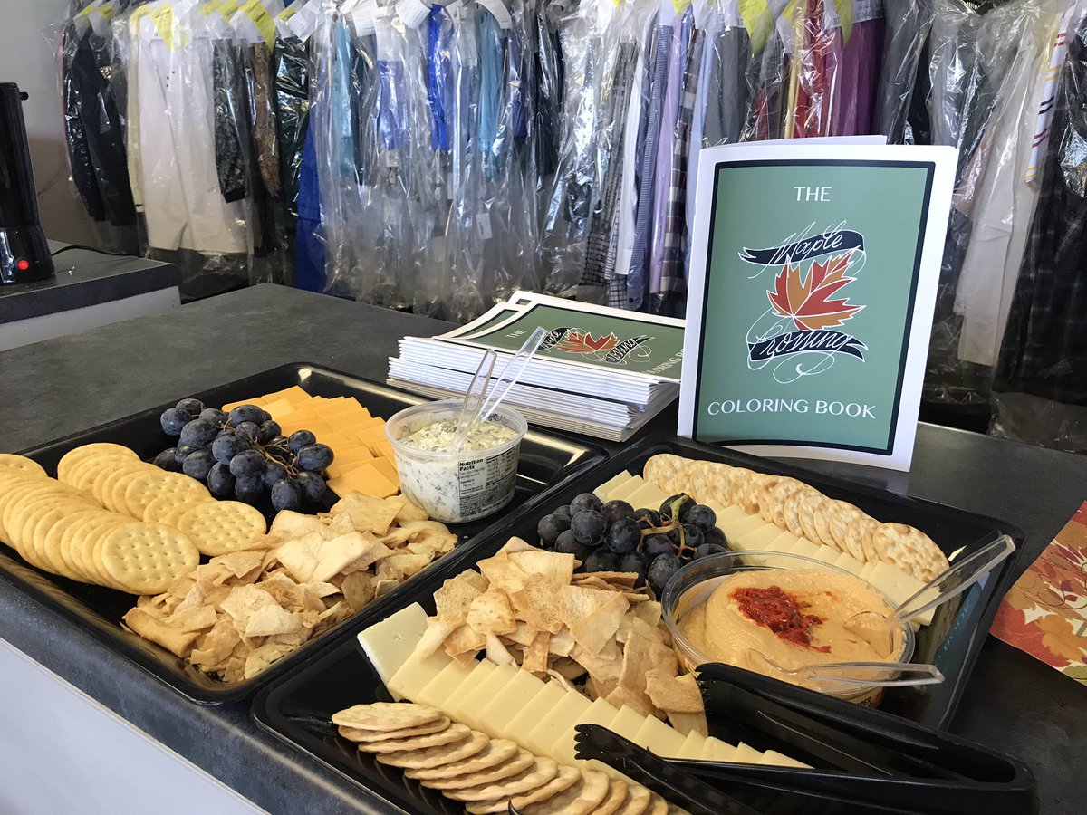 joannataft's tweet photo. Happening now. #maplecrossing art reception at Deering Cleaners https://t.co/6jzqeHfQ2i