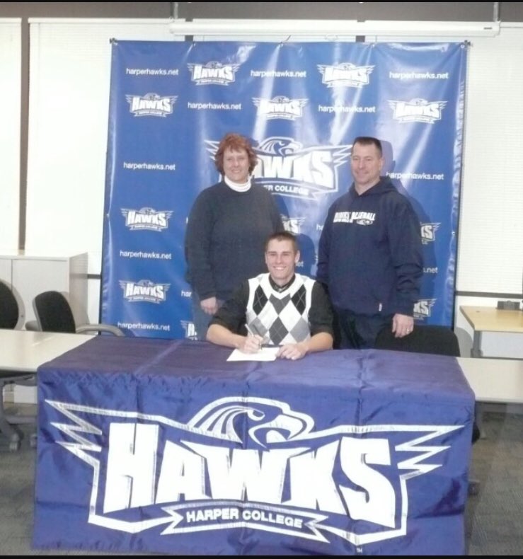 Tina27kj's tweet photo. Extremely blessed and honored to announce that I will be continuing my academic and athletic career at Harper College https://t.co/AZwFcKslqS