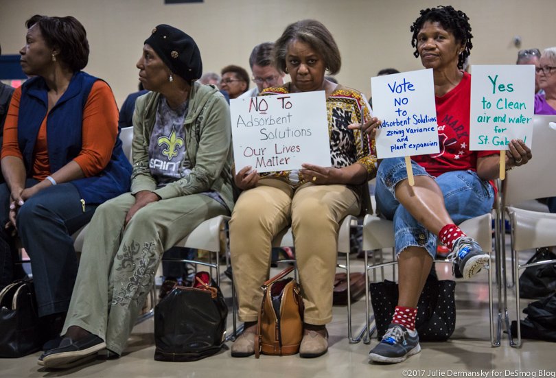 Toxic tensions in the heart of '#CancerAlley' (Photo by @DeSmogBlog) bit.ly/2xU6XHK?source… https://t.co/QEOax5BMhO