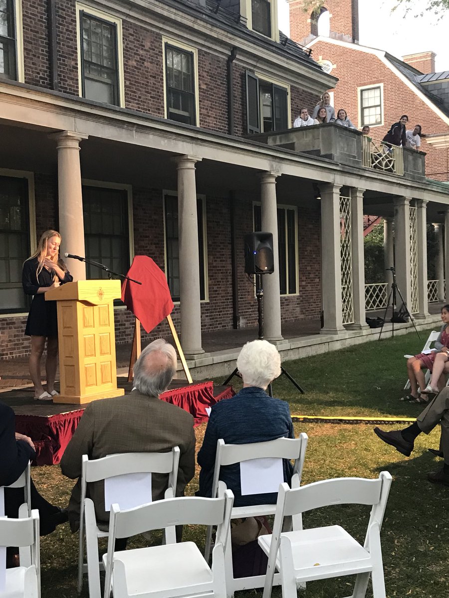 LC_AlumniNet's tweet photo. 2nd generation @loomischaffee student and #HoweHall resident Juliet Rhodes β18. Turn the W upside down and Howe spells Home! https://t.co/AL47kBgKSg