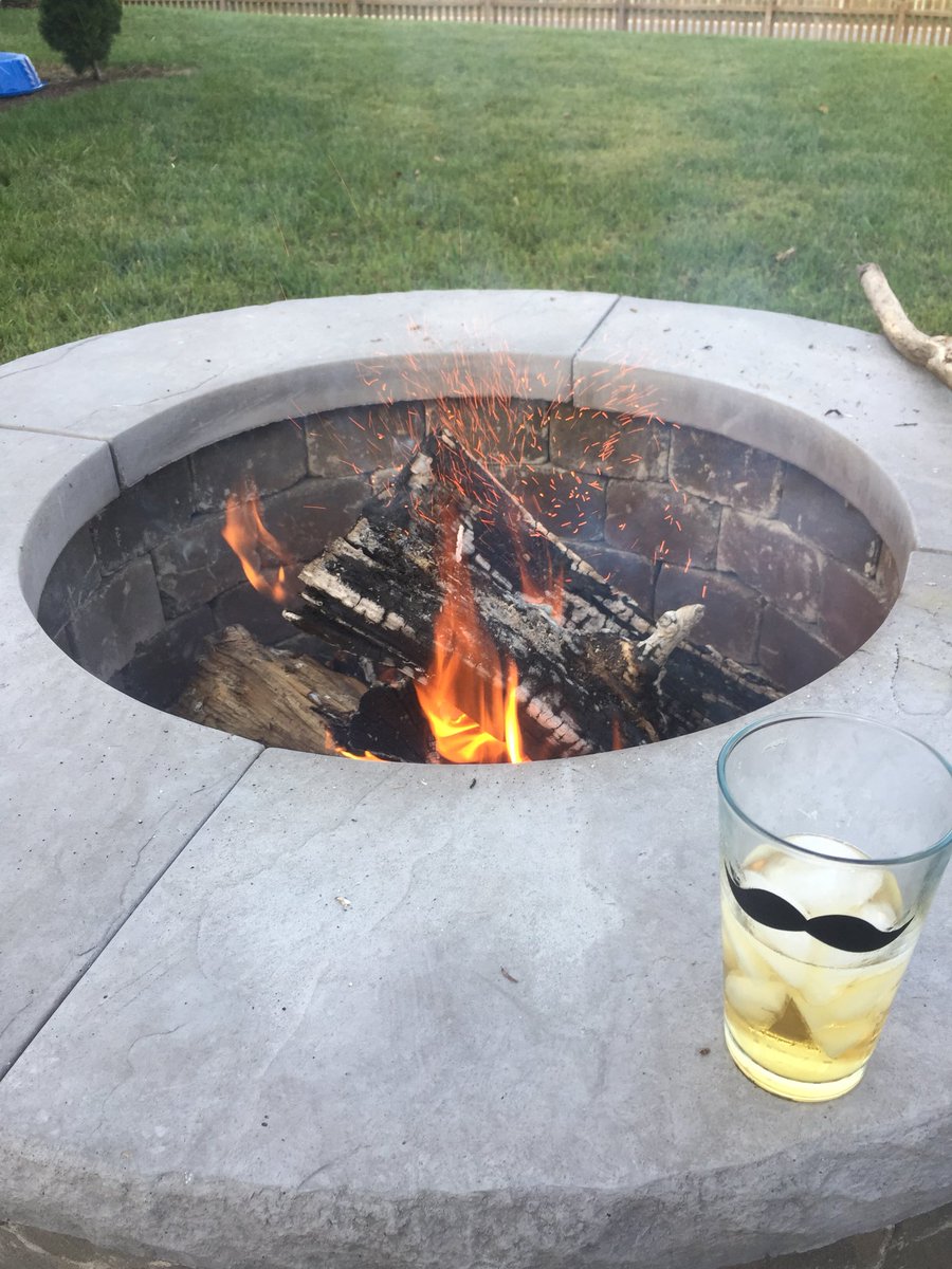 Steve_Ruckman's tweet photo. 1st fire pit of fall helping us celebrate having a baby boy in March! #1stkid #newaddition  #cheers https://t.co/zNtFuy8mVi