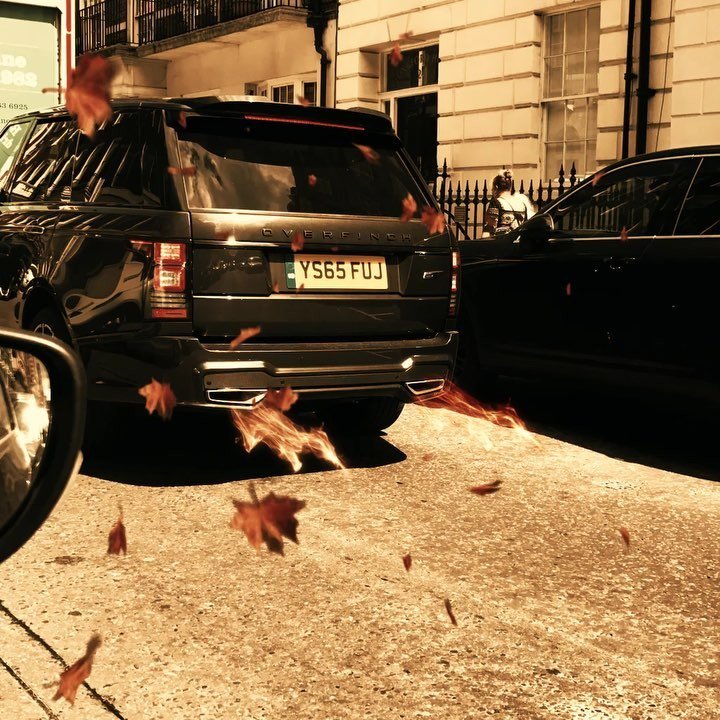 UKLondon's tweet photo. Got to love Autumn in London 🍂🍂
.
.
.
#rangerover #overfinch #london #autumn #raresupercar #tuning #luxury #autoba… https://t.co/qVA40LJWMX https://t.co/EcbJlwcADX