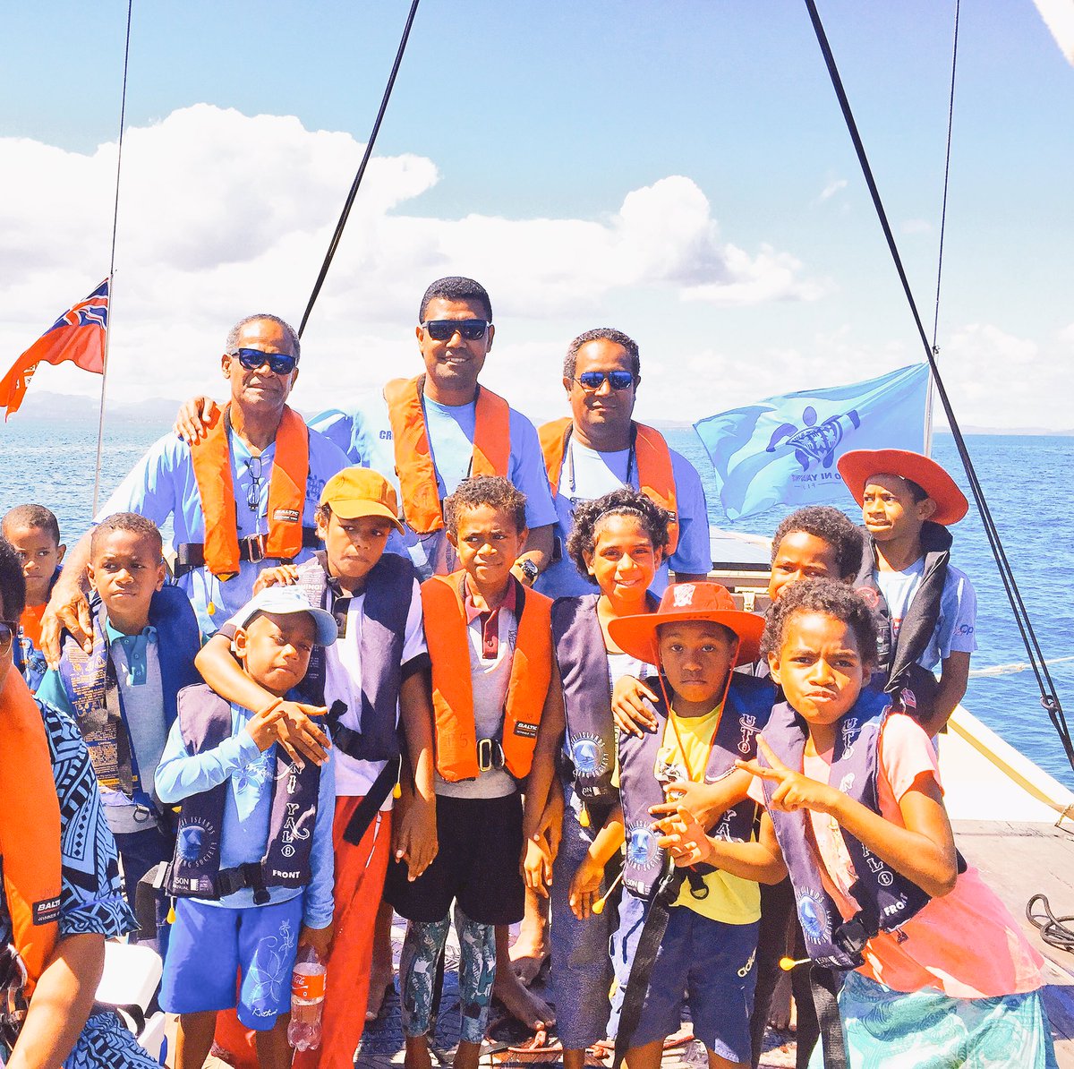 UtoNiYaloTrust's tweet photo. Taking our young voyagers from Vuda for a sail today after 60 kids collected 250kgs of rubbish on village beachfront yesterday https://t.co/amsMtcE4Wh
