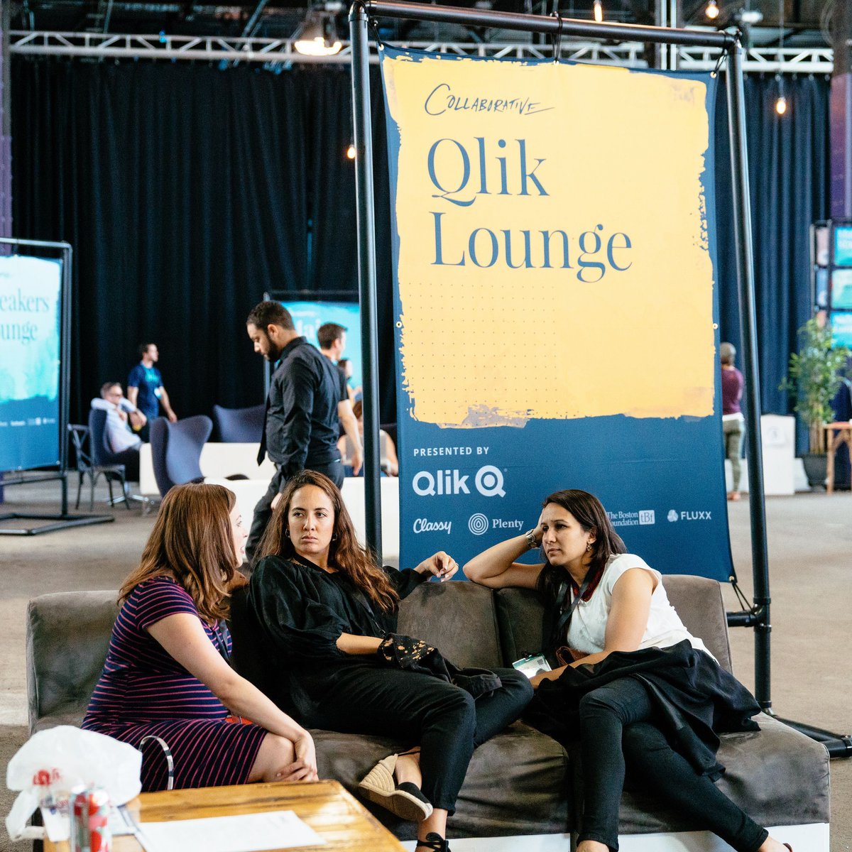 gofundme_pro's tweet photo. #FridayFeeling: Missing being at the #Collaborative17, so here are #FlashBackFriday moments! Get ready for 2018 >> https://t.co/WhTsLLEXXv https://t.co/f1ajhAa8yW