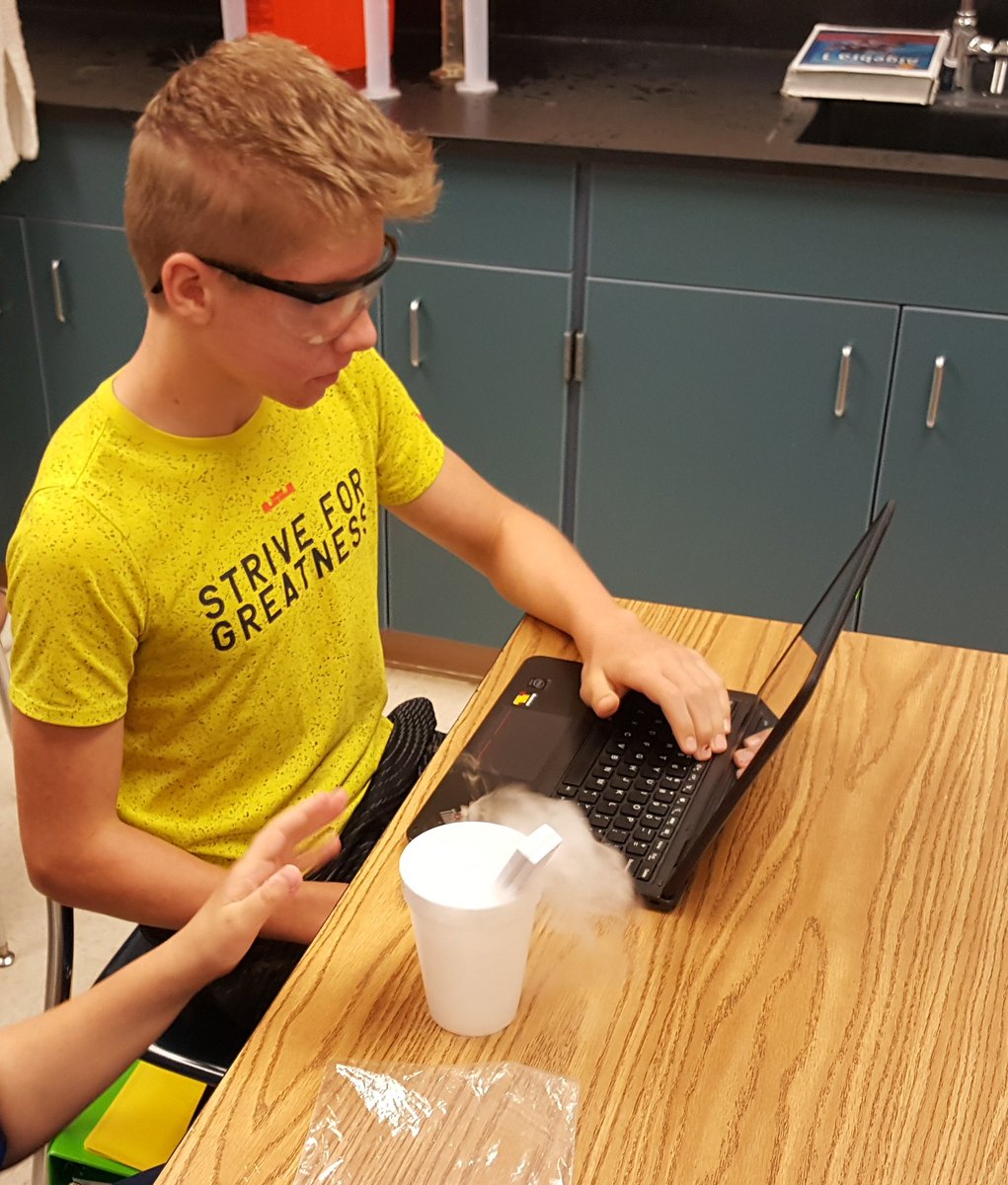 Using wireless thermometers and dry ice...what a great Friday! Thank you <a href="/KaneCountyROE/">Kane County ROE</a>  for the grant. #geneva304 #genovation #eoty42