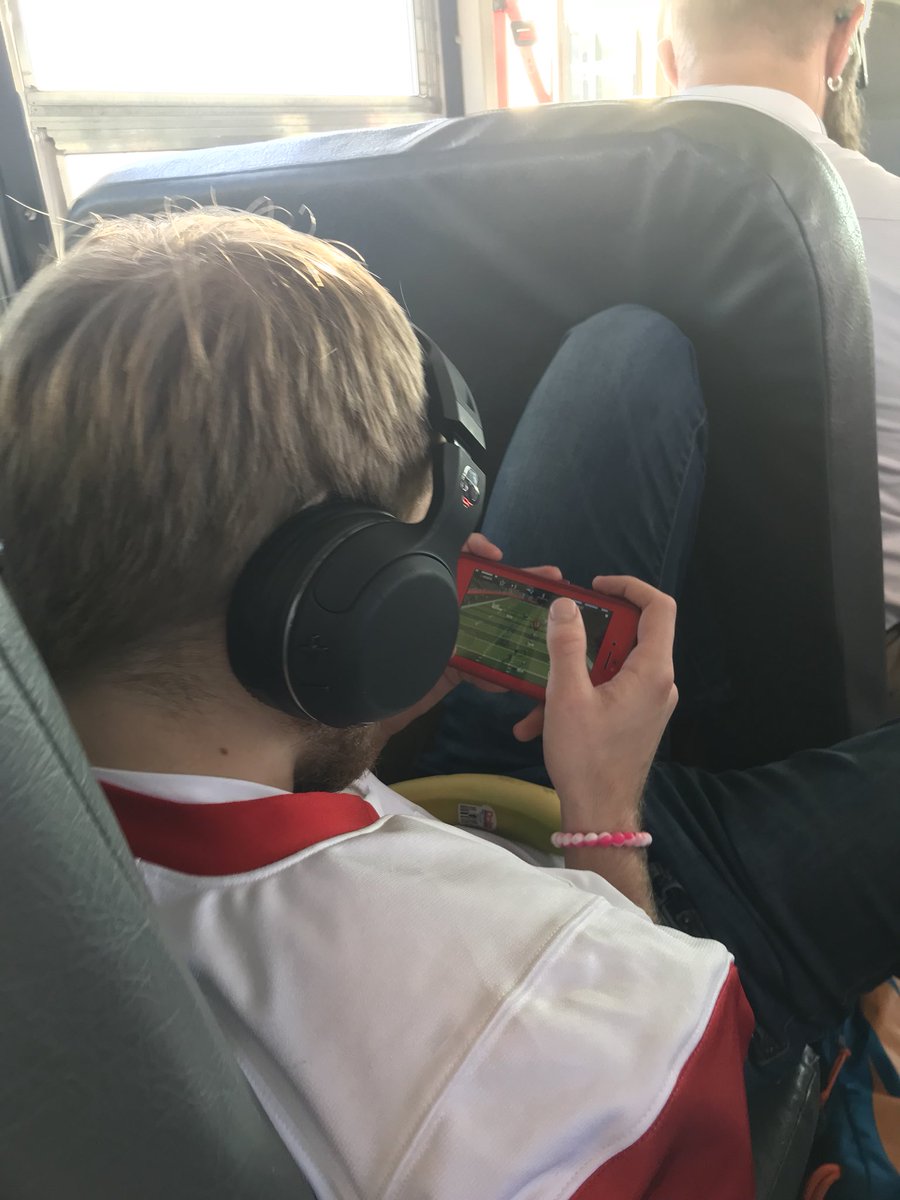 MaqFB_FanClub's tweet photo. Always on that grind 🏈 @lbrame04 #MaddenMobile https://t.co/buG8GPfJ6L