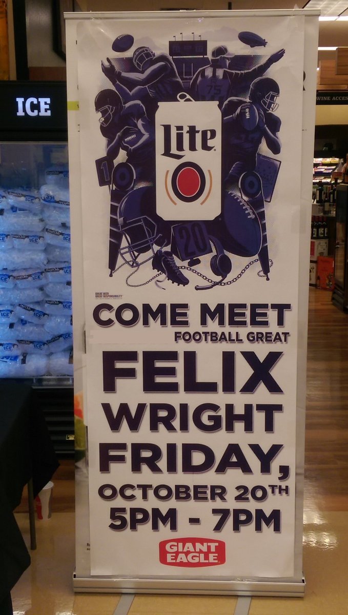 Felixofficial_'s tweet photo. I mean.. I was pretty handy in goal when I was a kid. I guess I was better than I thought. ⚽️😂 🥅 #FelixWright #Namesake #BudLite https://t.co/btfcBkgnZF