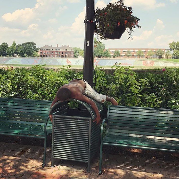 evdayprojects's tweet photo. Ohio,USA, based Amy Lyn Powell @amy.lynn.powell took this photo.
This is Annie Tritt @trittscamera sharing some work I love. #everydayever… https://t.co/g0rbviyzU6