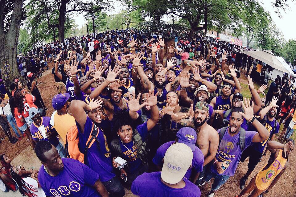 IB_UTKQues's tweet photo. @Hometeam_DjSam @_DJAWALL @Black_UTK 5th D Ques in the Building #EQUIKNOX https://t.co/Xfo0yicupn