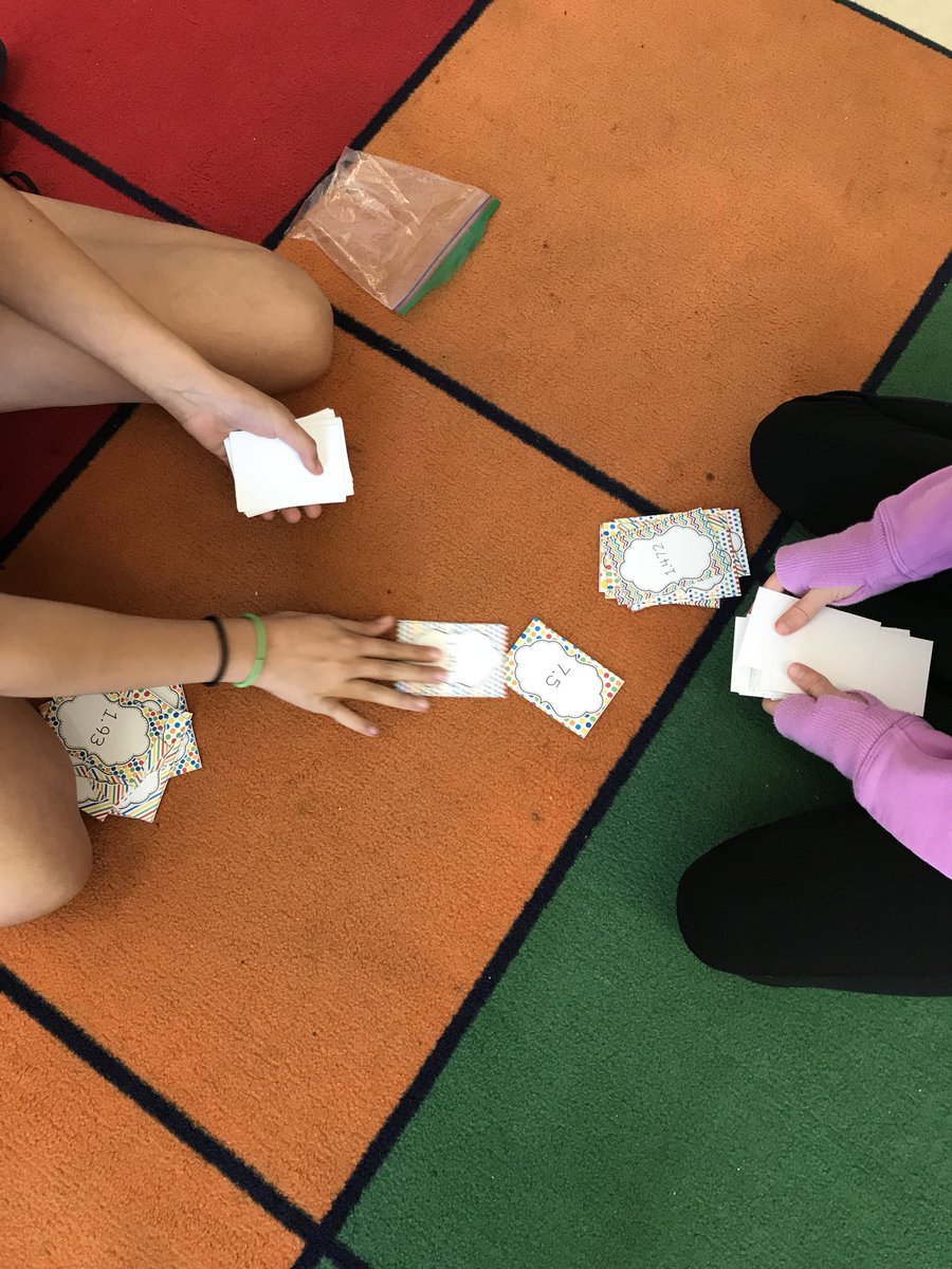 morgantberry's tweet photo. So much collaboration going on in math workshop today! #5thisfun https://t.co/AEb4nV9CE7