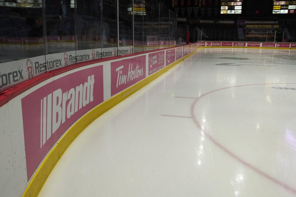 imagination0101's tweet photo. We just finished turning the @BrandtCentre pink for #BreastCancerAwareness. Come tonight to cheer on our beloved @whlpats!! #imaginationink https://t.co/nzY14XCzxr