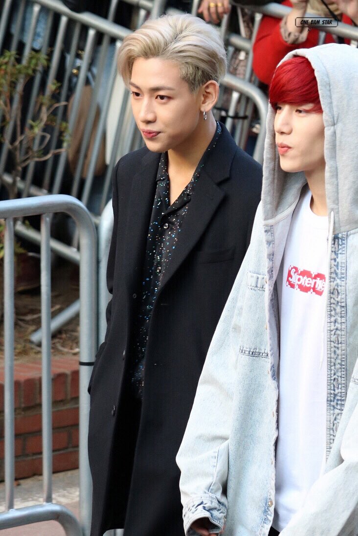 one_bam_star's tweet photo. 💓 171020 뮤뱅출근
💓 #뱀뱀 #BamBam #GOT7 
💓 @BamBam1A https://t.co/S6j4VyVRQ7