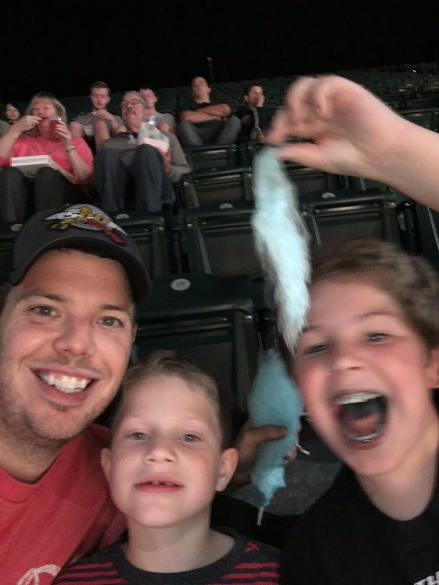 Bryan (burrell_bryan) Twitter