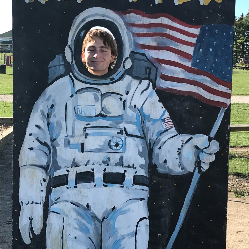 JoshJohr's tweet photo. #NewProfilePic https://t.co/suykBdHZ5O