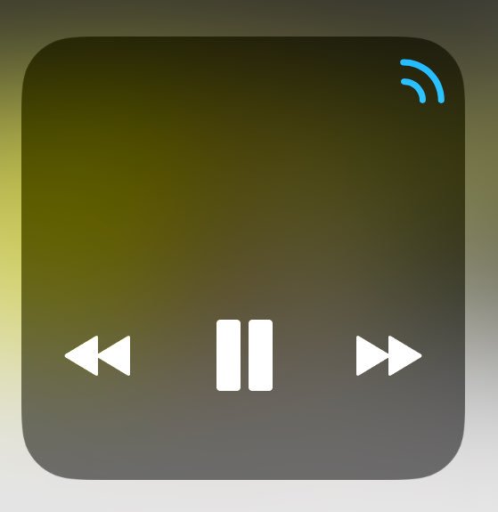 chrstntrr's tweet photo. There’s music playing but control center not updating ugh #ios11beta4 https://t.co/I6Bs9NUY7l