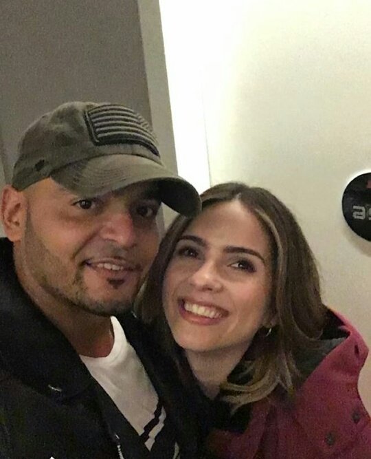 shelleybrasil's tweet image. 📸| Shelley com Blaze nos bastidores do filme 'The After Party'!