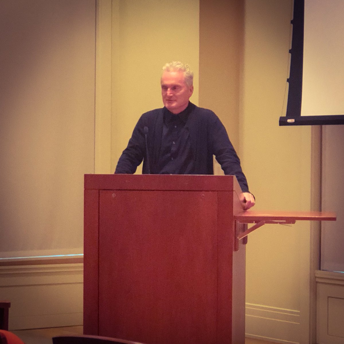 KimEWickham's tweet photo. Excellent #keynote from #PeterHitchcock #resistanceisfutile #luddism #breakingframes #digitalresistance #scla2017 @SCLAsocialmedia https://t.co/g3Ow80DjRm