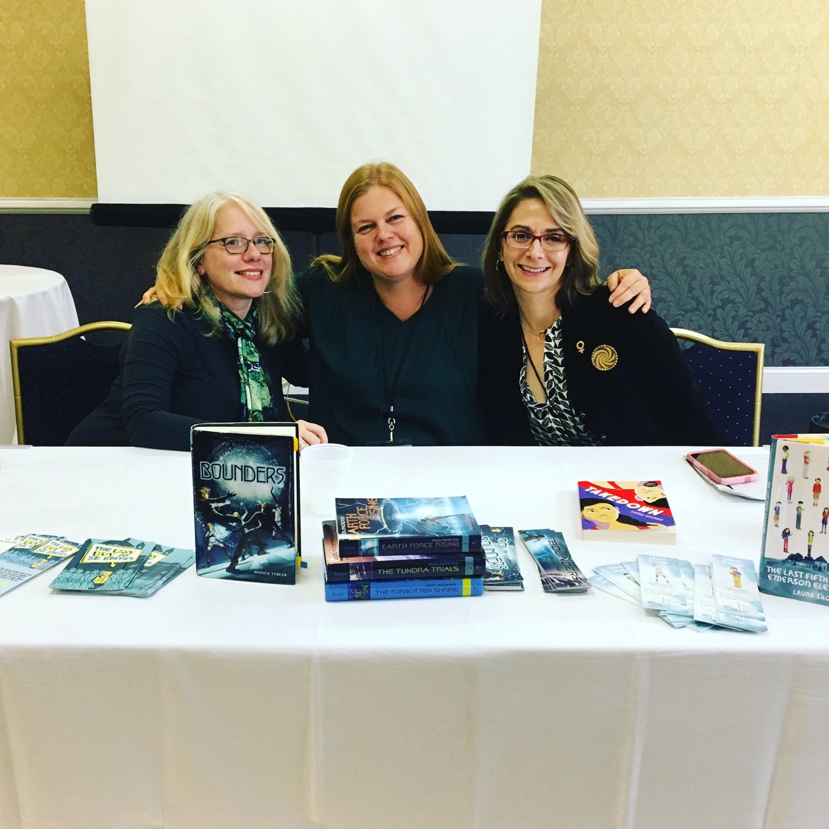 MonicaTesler's tweet photo. We had such a fun time at our school stories session today at #maslmd17! @Lee_G_Malone @LauraShovan https://t.co/SF8OWnRWN4