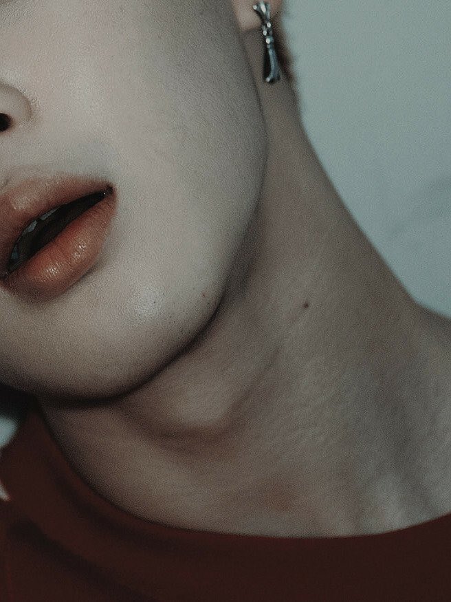 jiminsheir's tweet photo. jimins neck rt your kink https://t.co/aRVXnHgsbb