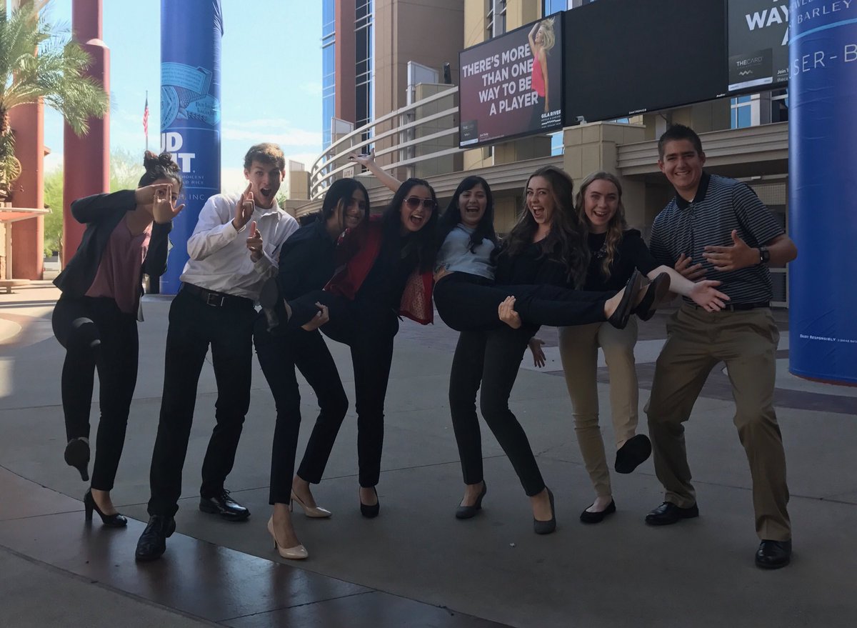 maggieb_17's tweet photo. #CTSOonIce was a blast! Thank you @Arizona_DECA https://t.co/VZd3VWJiAh