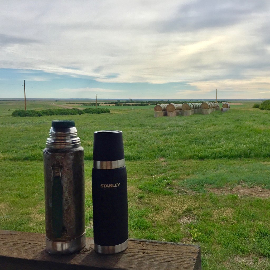 stanley master vacuum bottle 25 oz