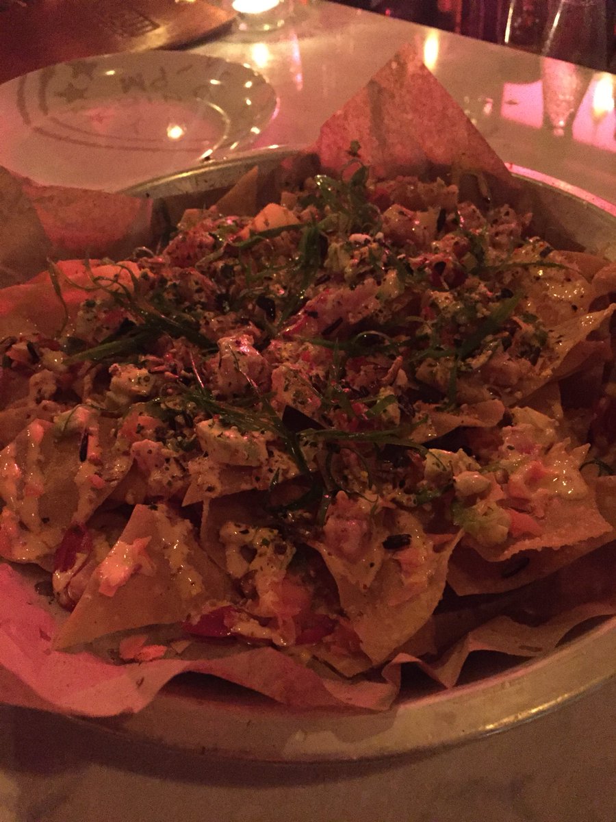 AndieMacDee's tweet photo. Closing out the tour with the most amazing looking sushi nachos @nique_hamilton #HamOntFt https://t.co/lXsAhigBl1