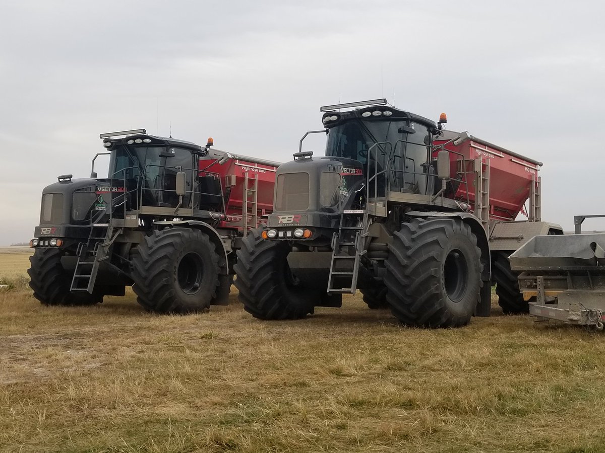 HolmanFarms's tweet photo. Beside the definition of Impressive is a pic of the @PreciseApplica1 crew. That is one sweet outfit to spread #BioSul. Looking forward to not having to apply Sulfur for 5 yrs. @CarlisleLiquid https://t.co/oQD7RTeaY6