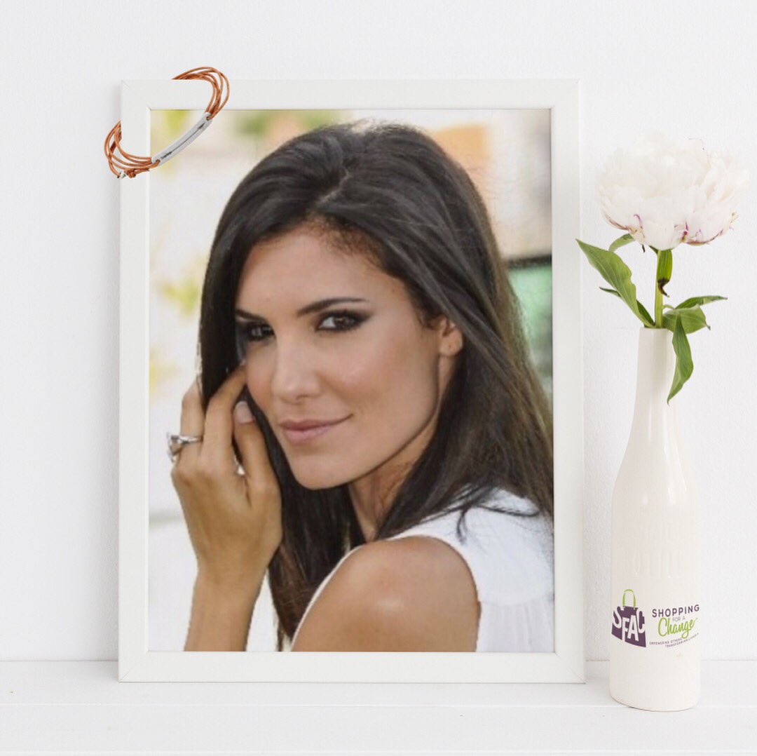 ShopForAChange's tweet photo. Post a selfie watching #NCISLA (perhaps with an empty wrist in need of a bracelet?) on Sun to win a bracelet &amp; a signed pic of #danielaruah https://t.co/Q2RIX86oBF