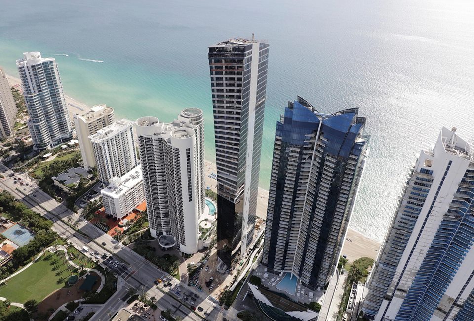 MuseSunnyIsles's tweet photo. Unparalleled and visually stunning. Muse Sunny Isles has been designed by #CarlosOtt and Seiger Suarez. https://t.co/lzhGi9fwxq https://t.co/K7FOfk5DyE