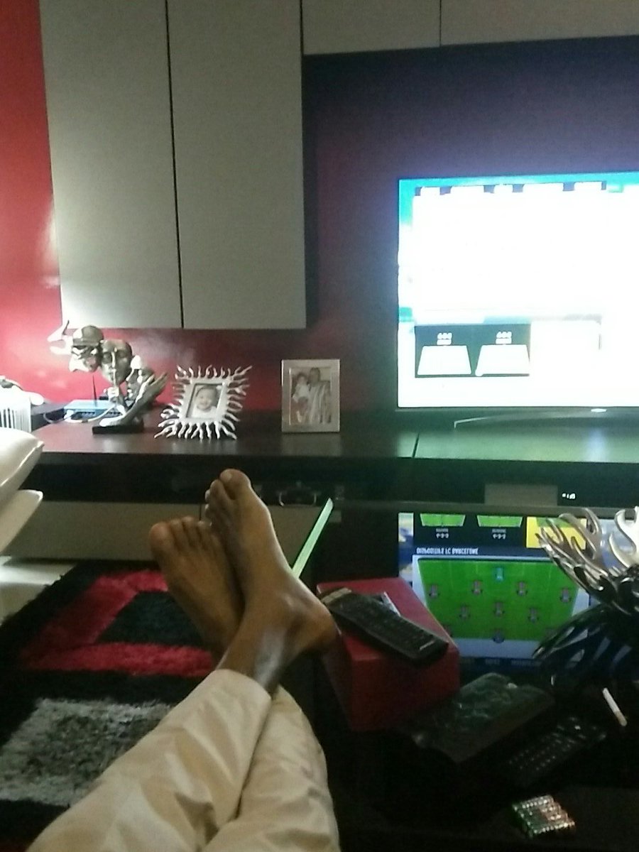 Pyspic0's tweet photo. @moulayebg @phoenixofjah Il est à l'aise on dirait à toute suite https://t.co/MsUqll4o1k