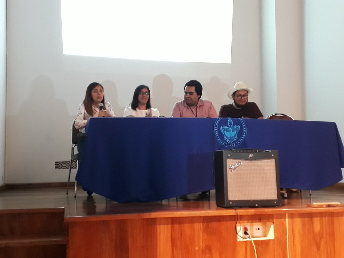ColPalafoxiano's tweet photo. Mesa 2 de proyectos. Página Salmón. https://t.co/DyHfruzyHI