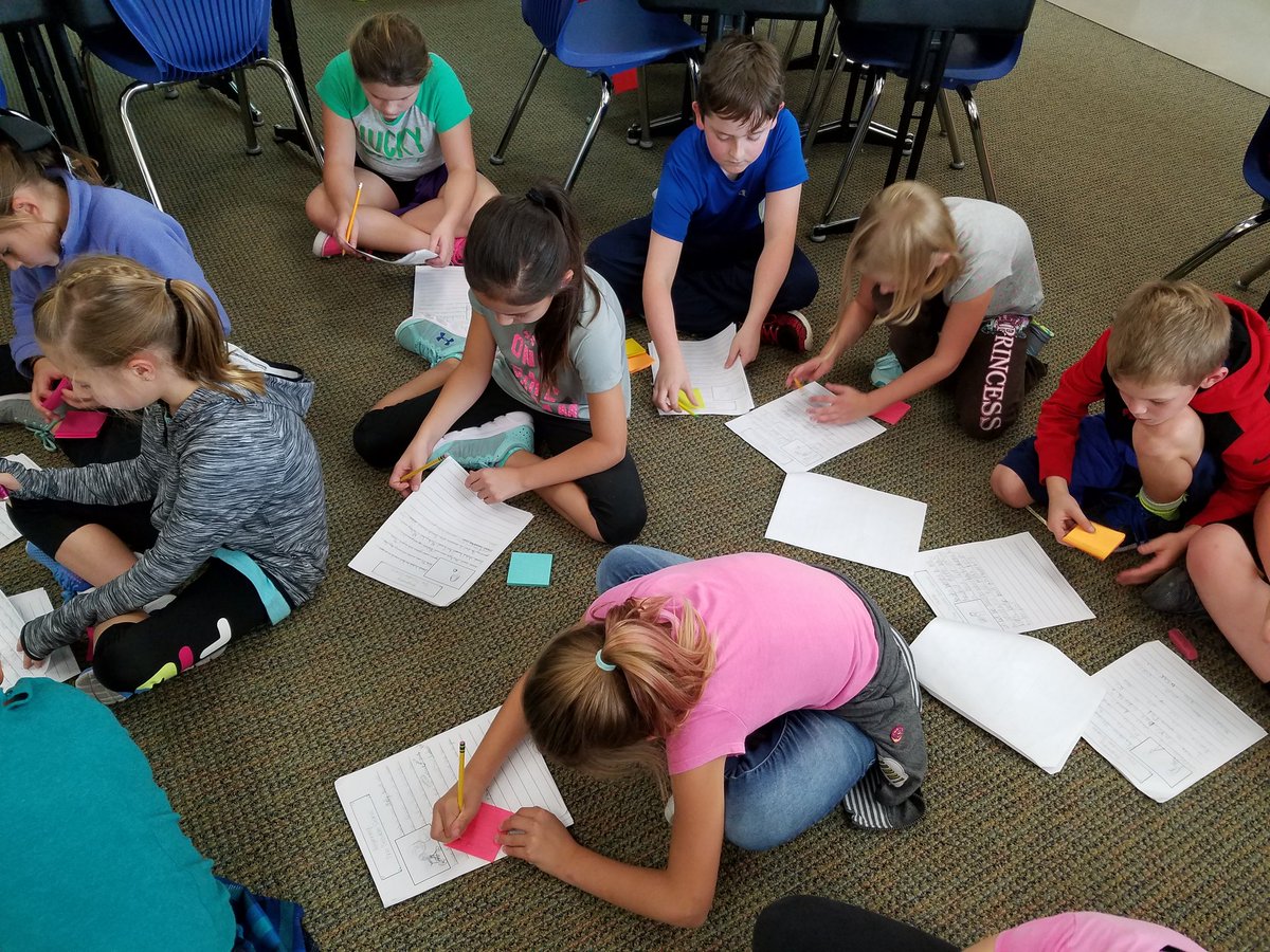 4thwithMrsM's tweet photo. Who's the boss of our writing? WE ARE! We gave ourselves jobs to do today to make our writing even better. @WDPHemlockCreek #wdphc https://t.co/aQeZgHU59a