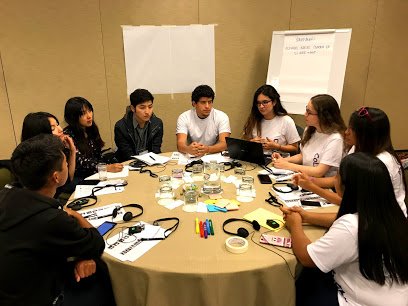 khenrikss's tweet photo. #ColabAQP students ideating and co-creating solutions to #SDGs challenges with #community stakeholders @CoLabPeru @SFUBeedie @SFUSustain https://t.co/QZHkoNyHVt