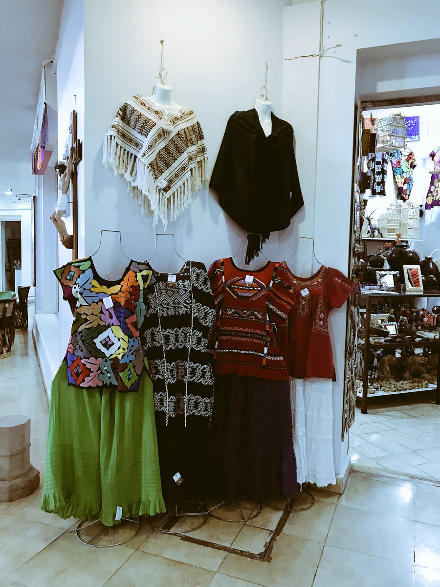 StoDomingoOax's tweet photo. ¡Todo lo que necesitas para tu #ViernesTradicional lo encuentras en #Pentandra!
#Oaxaca #Tradiciones #Artesanias #cultura https://t.co/pYlUt4sCcs