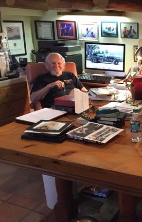 Im #thankful for my fans who enjoy #reading #thrillers #WhyIWrite everyday.Are u an aspiring #writer ? Keep writing! #NationalWritingDay
