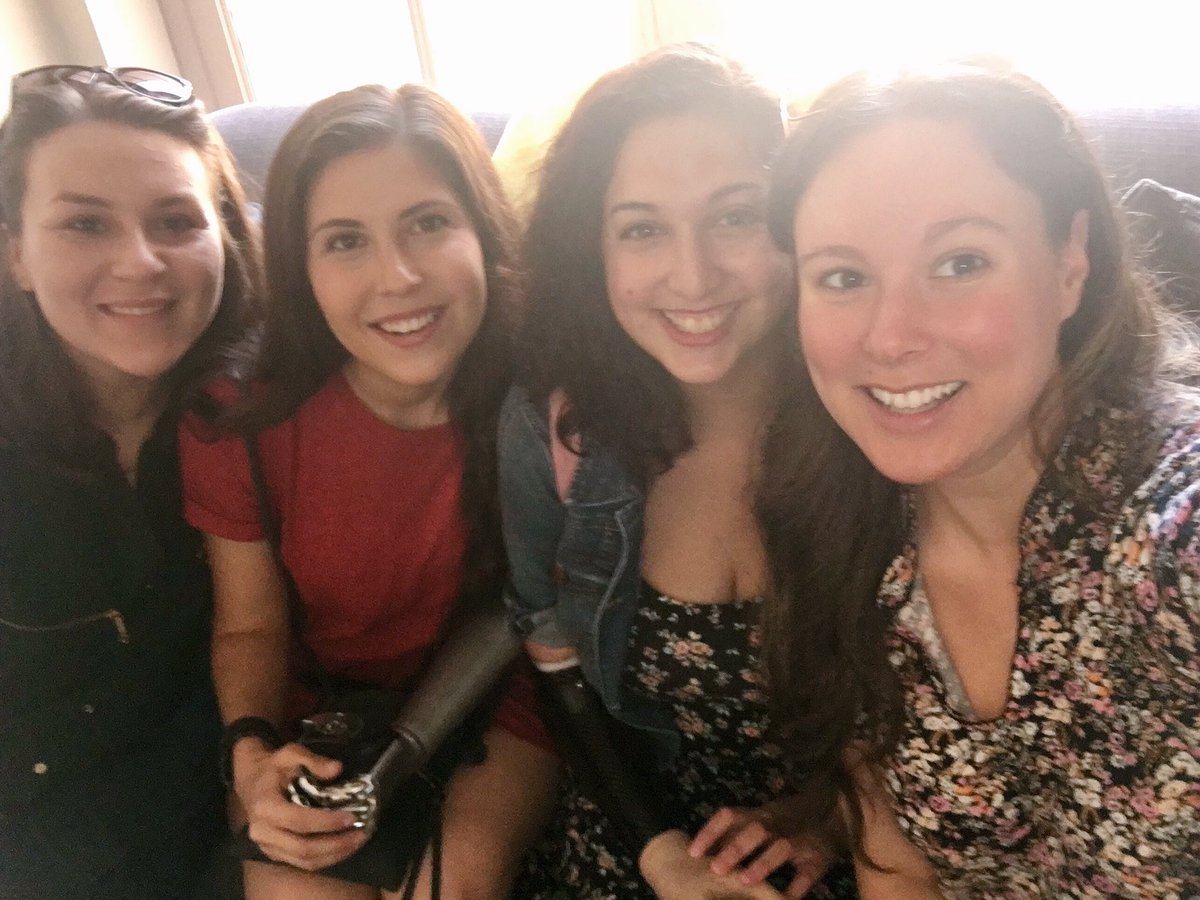 aannggeellll's tweet image. So excited to be working on this tv show🎬🎥 especially with these talented humans! Amputee actors FTW! #bionicactress