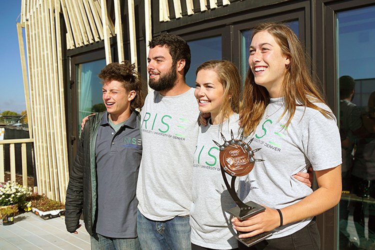 UCBerkeleyNews's tweet photo. .@UCBerkeley student-built #solar home places 3rd in @ENERGY's @Solar_Decathlon https://t.co/Aqvob0WtbD @Cal_Engineer https://t.co/K1zgXFIzvA